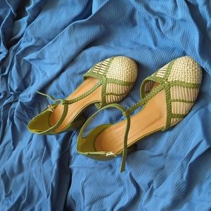 Like New Naguisa T-strap leather block heel sandals